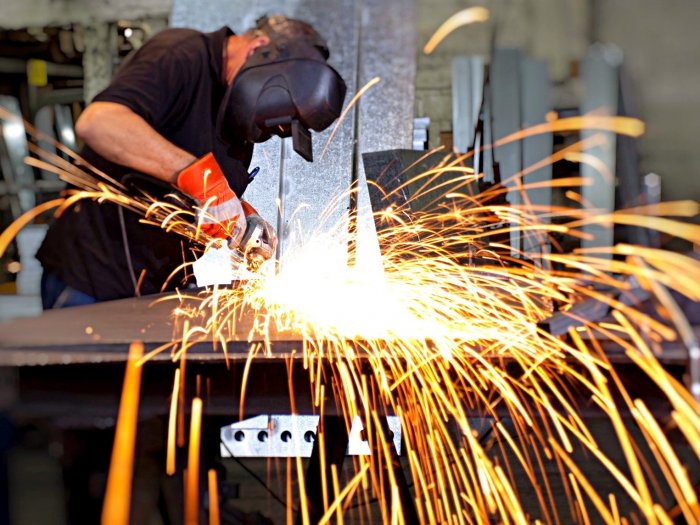 Слесарные и сварочные работы