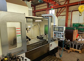 Вертикальный обрабатывающий центр с ЧПУ AKIRA SEIKI V4,5 series SRT